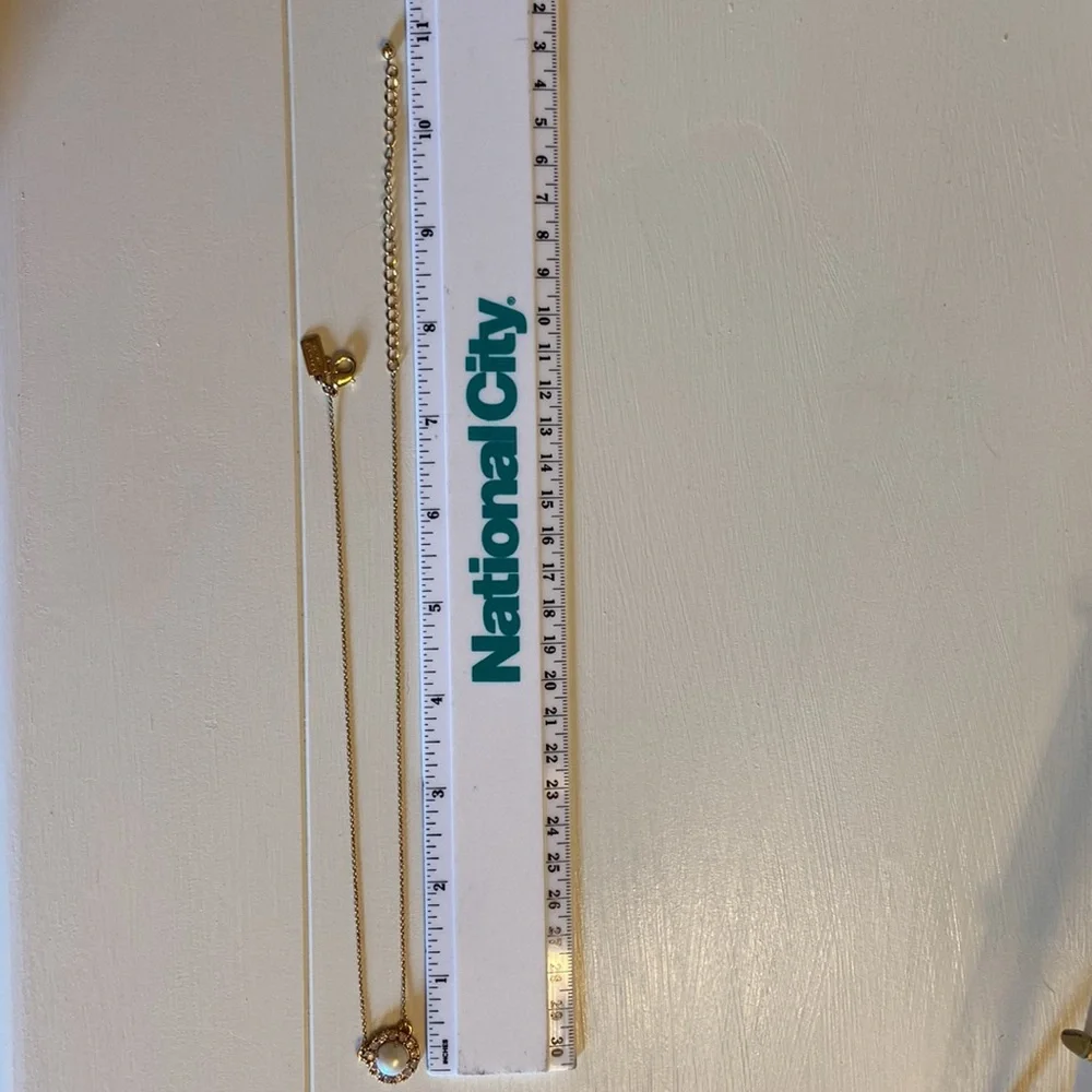 Authentic kate spade pearl necklace - Picture 3 of 7